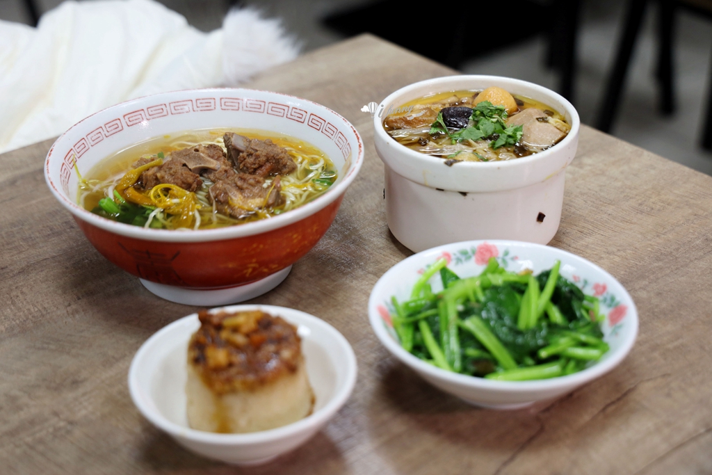 台北101/世貿站 | 陳記米糕 一個人也能吃的佛跳牆 料多實在只要130元 - ifunny