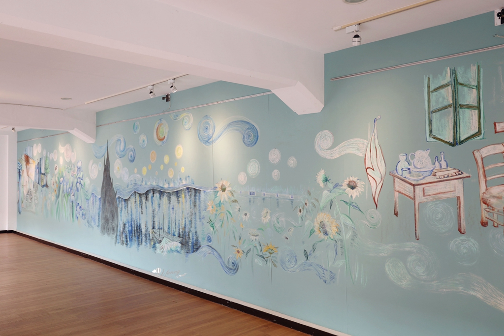 西門站 | 4F劇場咖啡 中山堂古蹟裡 冬季限定 滿滿25顆草莓的提拉米蘇 - ifunny