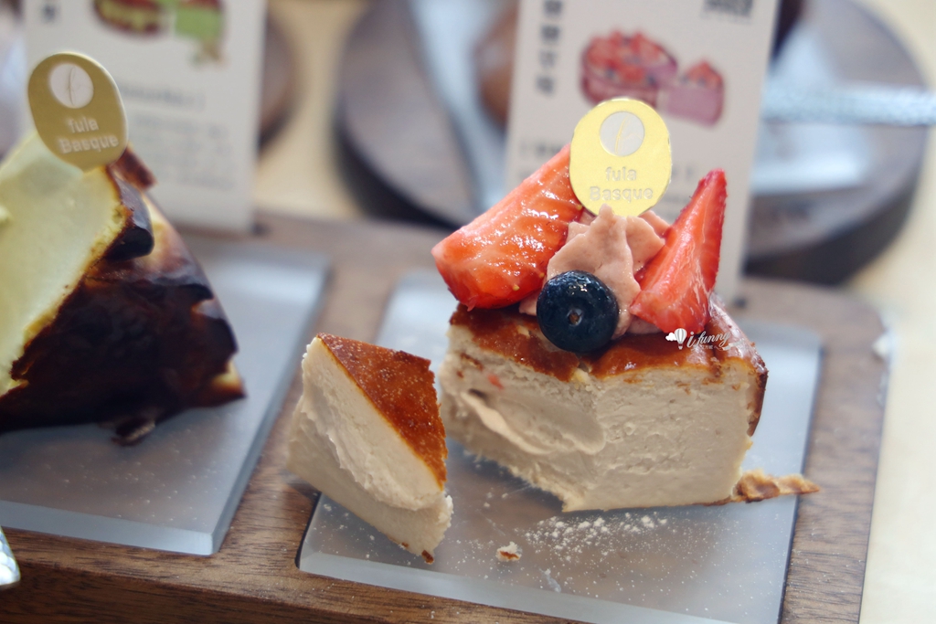 高雄光榮碼頭 | fula coffee芙拉咖啡 巴斯克專門鋪  高流門市 海港玻璃屋咖啡廳 - ifunny