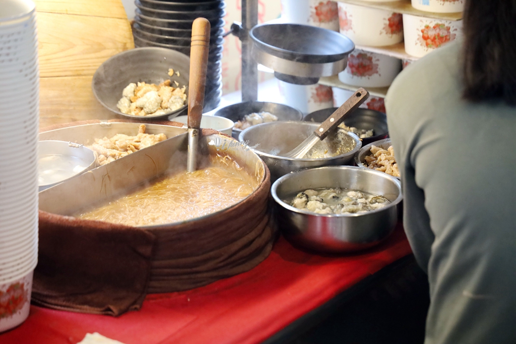 [六張犁站]樂業麵線-料多實在湯頭好的排隊名店 一試就愛上的滷大腸 - ifunny