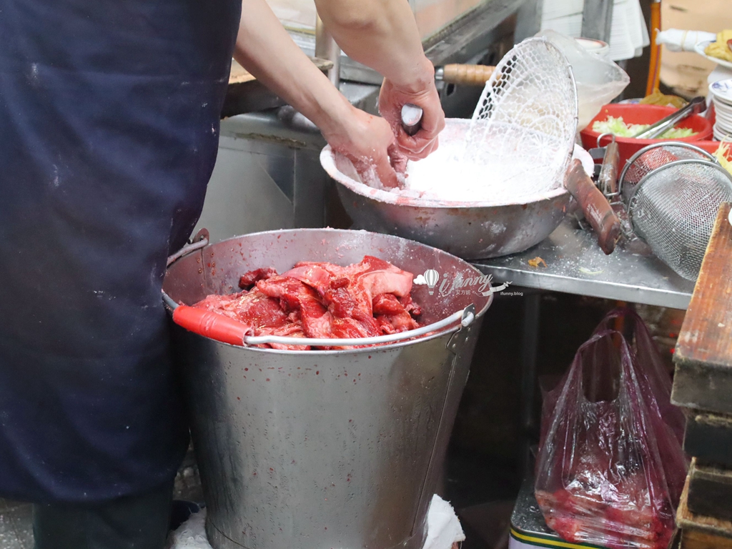 大橋頭站 | 旗魚新竹米粉 延三夜市宵夜美食 3500則評論 有4.1分好評 - ifunny