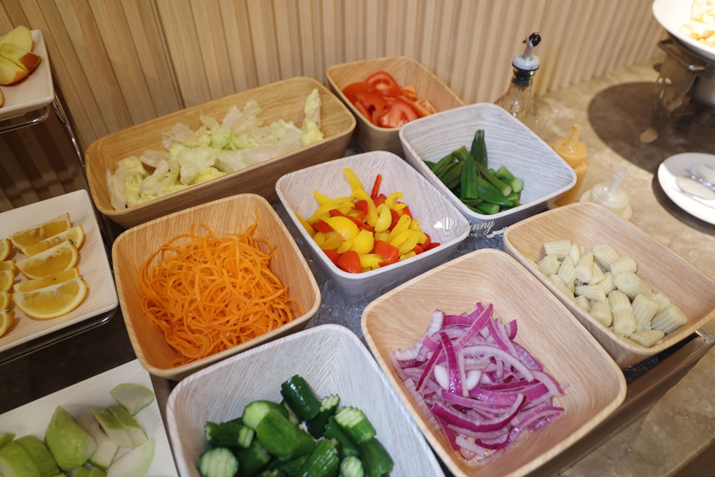 台中住宿推薦 | 禾康商務旅館 寬敞四人房 近捷運備平面停車場 自助式早餐吃到飽 - ifunny