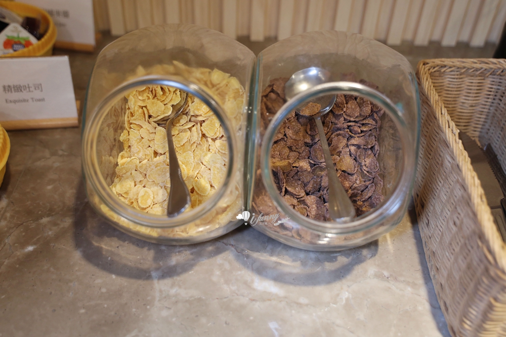 台中住宿推薦 | 禾康商務旅館 寬敞四人房 近捷運備平面停車場 自助式早餐吃到飽 - ifunny