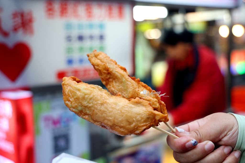 龍山寺站 | 艋舺夜市東港旗魚串 20多年老店 排隊人氣王 - ifunny