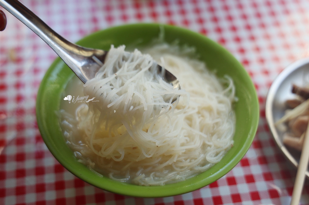 東門站 | 東門無名米粉湯 沒有招牌卻坐滿人 老台北人的早午餐 - ifunny