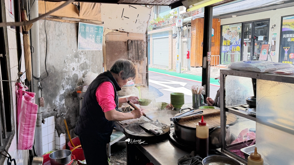 東門站 | 東門無名米粉湯 沒有招牌卻坐滿人 老台北人的早午餐 - ifunny