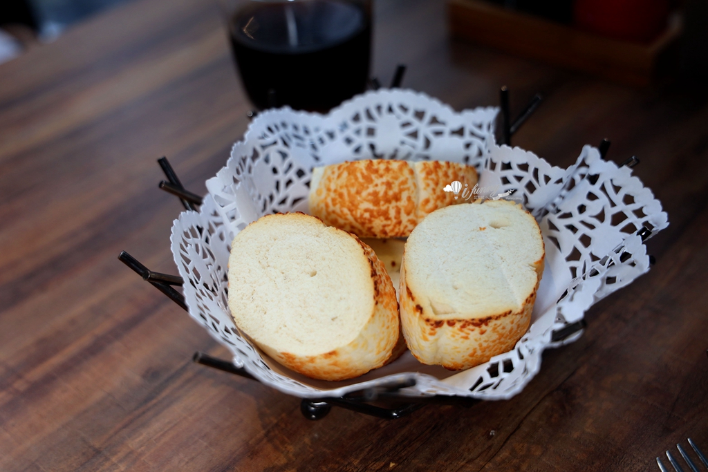 六張犁站 | 亨利客原味炭烤牛排 A5和牛臀心與直火肋眼的極致誘惑 - ifunny 六張犁站 | 亨利客原味炭烤牛排 A5和牛臀心與直火肋眼的極致誘惑 - ifunny