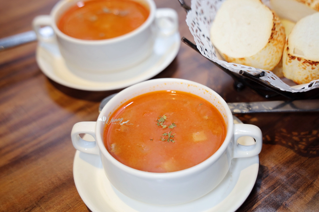 六張犁站 | 亨利客原味炭烤牛排 A5和牛臀心與直火肋眼的極致誘惑 - ifunny 六張犁站 | 亨利客原味炭烤牛排 A5和牛臀心與直火肋眼的極致誘惑 - ifunny