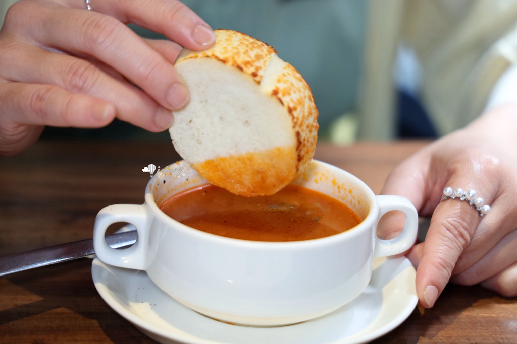 六張犁站 | 亨利客原味炭烤牛排 A5和牛臀心與直火肋眼的極致誘惑 - ifunny 六張犁站 | 亨利客原味炭烤牛排 A5和牛臀心與直火肋眼的極致誘惑 - ifunny