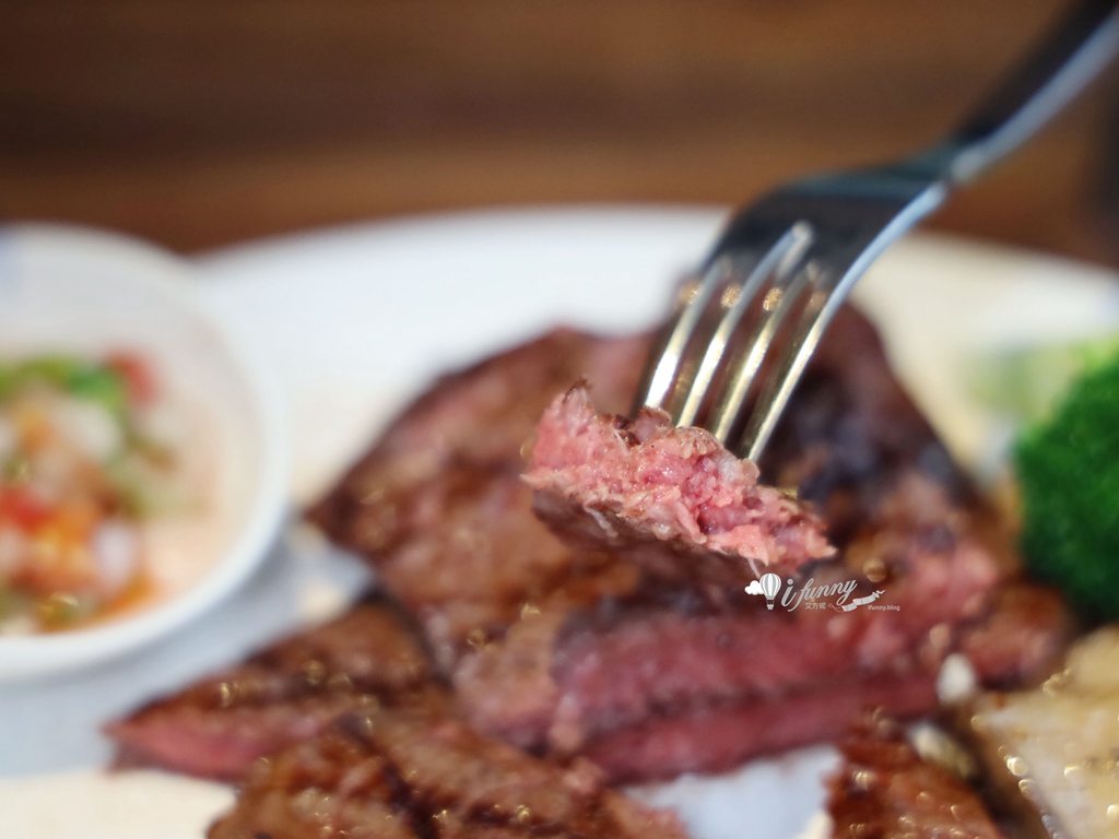 六張犁站 | 亨利客原味炭烤牛排 A5和牛臀心與直火肋眼的極致誘惑 - ifunny 六張犁站 | 亨利客原味炭烤牛排 A5和牛臀心與直火肋眼的極致誘惑 - ifunny