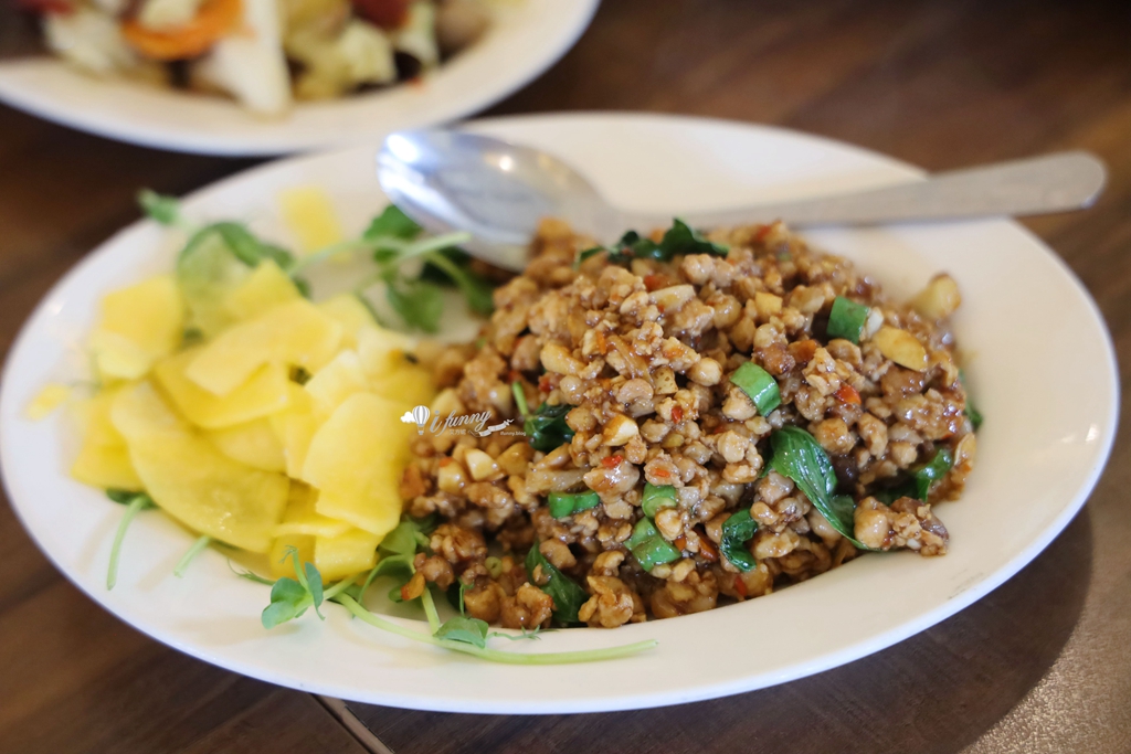 八里美食 | Island小島泰式料理 具南洋氛圍的景觀餐廳 適合多人聚餐 - ifunny