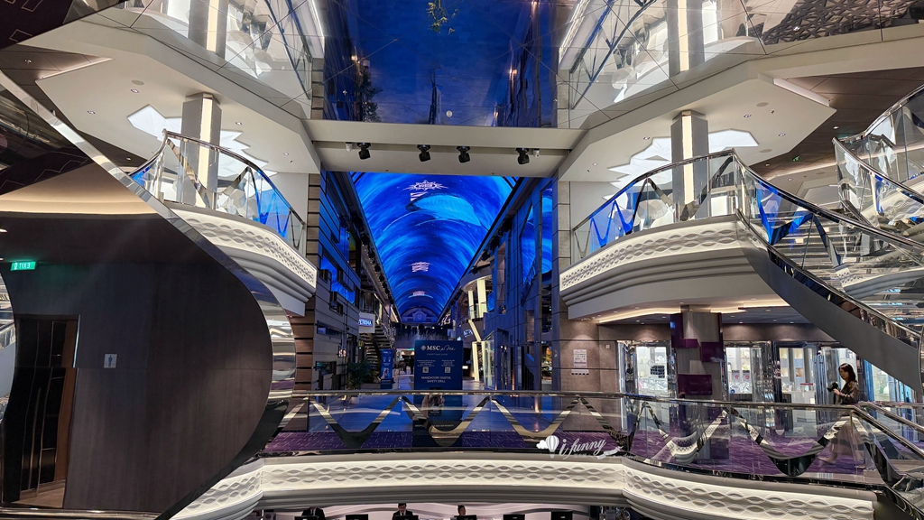 MSC 地中海榮耀號 海上皇宮開箱指南 不用飛歐洲也能體驗最純正的義大利奢華風情 - ifunny