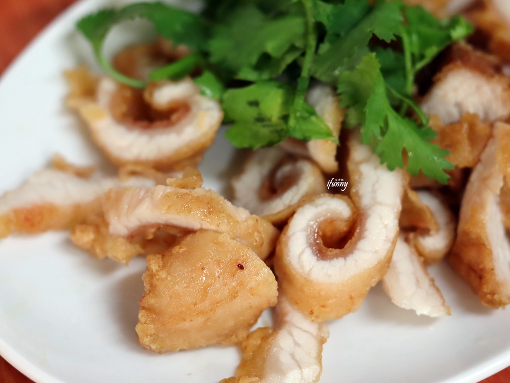 大橋頭站 | 阿角紅燒肉劉美麗 五種部位任你選 想吃得早點來 - ifunny