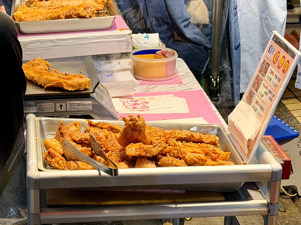 大橋頭站 | 阿角紅燒肉劉美麗 五種部位任你選 想吃得早點來 - ifunny