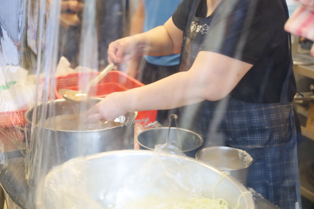 六張犁站 | 小慧涼麵 冠絕台北的大份量 高CP值的銅板涼麵 - ifunny