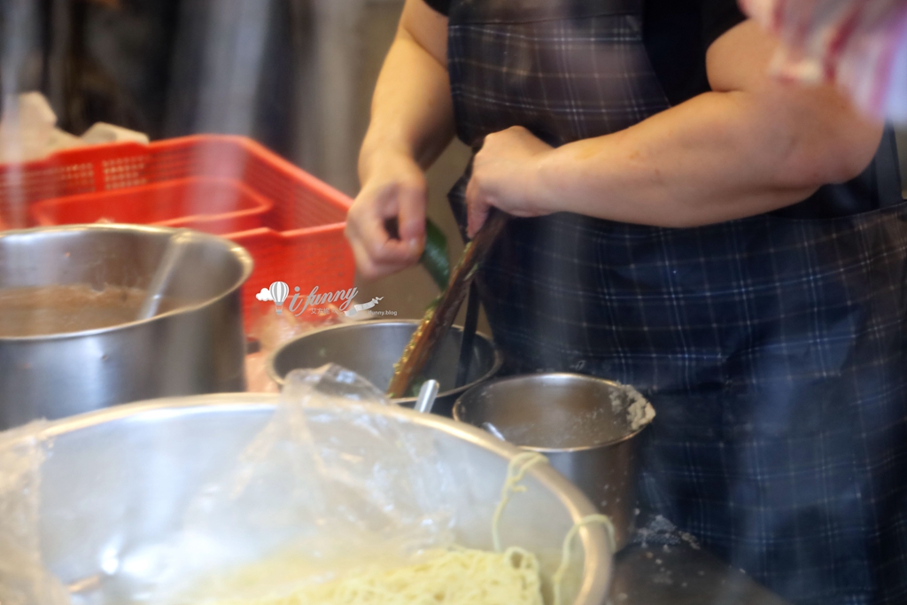 六張犁站 | 小慧涼麵 冠絕台北的大份量 高CP值的銅板涼麵 - ifunny