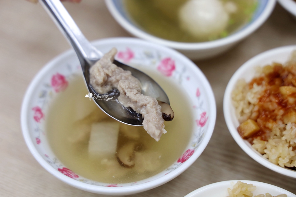 大橋頭站 | 珠記大橋頭油飯 邪惡半熟蛋液 X 粒粒分明油飯 老台北人的台式早餐浪漫 - ifunny 大橋頭站 | 珠記大橋頭油飯 邪惡半熟蛋液 X 粒粒分明油飯 老台北人的台式早餐浪漫 - ifunny