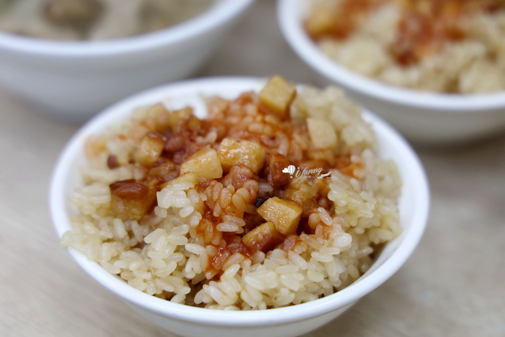 大橋頭站 | 珠記大橋頭油飯 邪惡半熟蛋液 X 粒粒分明油飯 老台北人的台式早餐浪漫 - ifunny 大橋頭站 | 珠記大橋頭油飯 邪惡半熟蛋液 X 粒粒分明油飯 老台北人的台式早餐浪漫 - ifunny