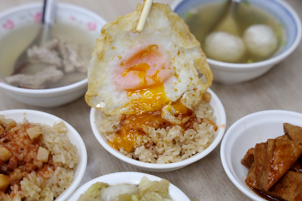 大橋頭站 | 珠記大橋頭油飯 邪惡半熟蛋液 X 粒粒分明油飯 老台北人的台式早餐浪漫 - ifunny 大橋頭站 | 珠記大橋頭油飯 邪惡半熟蛋液 X 粒粒分明油飯 老台北人的台式早餐浪漫 - ifunny