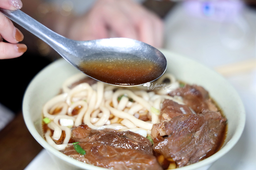西門町美食 | 小吳牛肉麵 24小時營業 半夜三點也滿座 台北宵夜好去處 - ifunny