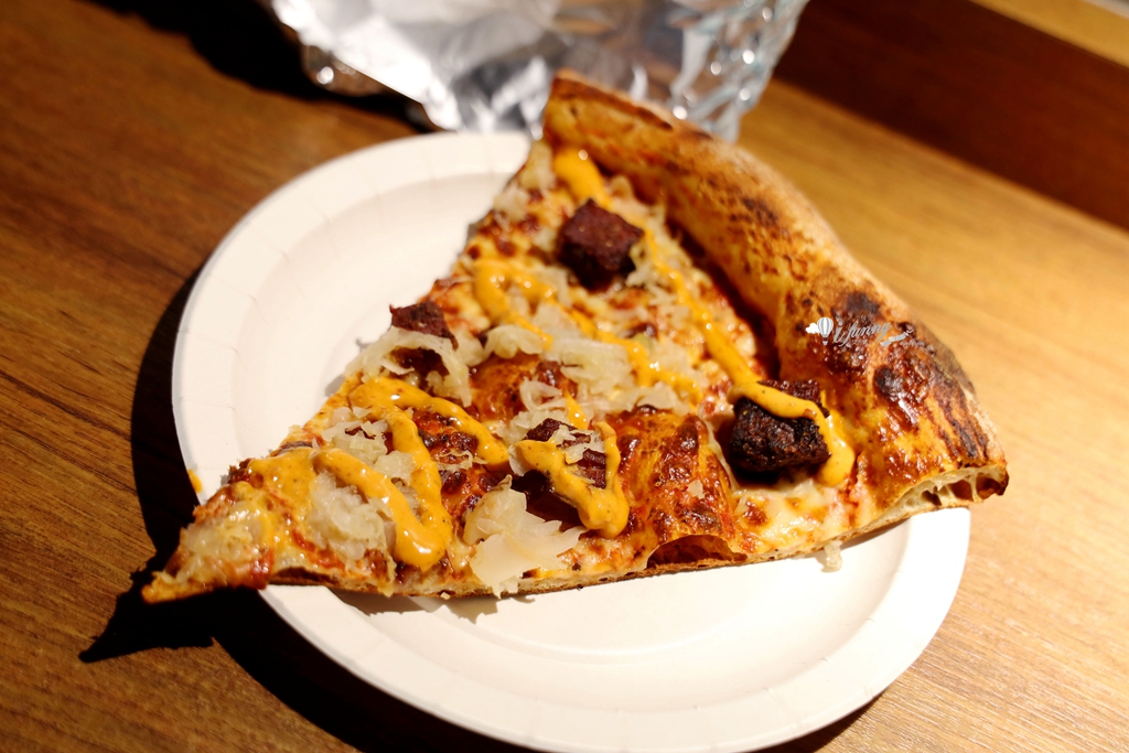 芝山站 | The Slice Shop 天母 正統紐約風 現場手工現烤 美式披薩 - ifunny