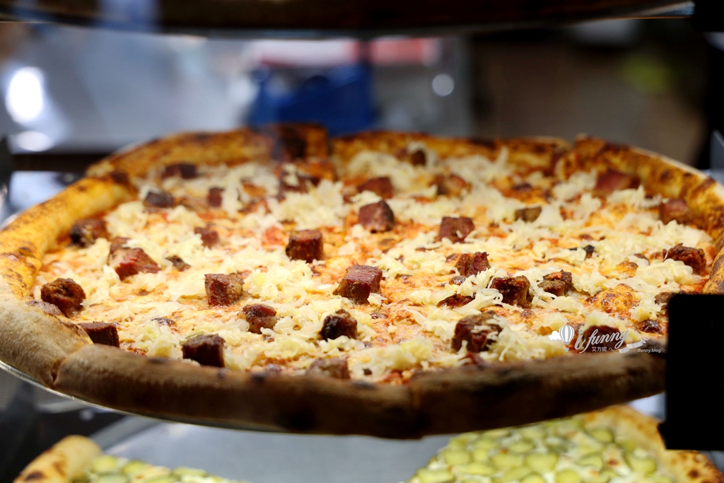 芝山站 | The Slice Shop 天母 正統紐約風 現場手工現烤 美式披薩 - ifunny